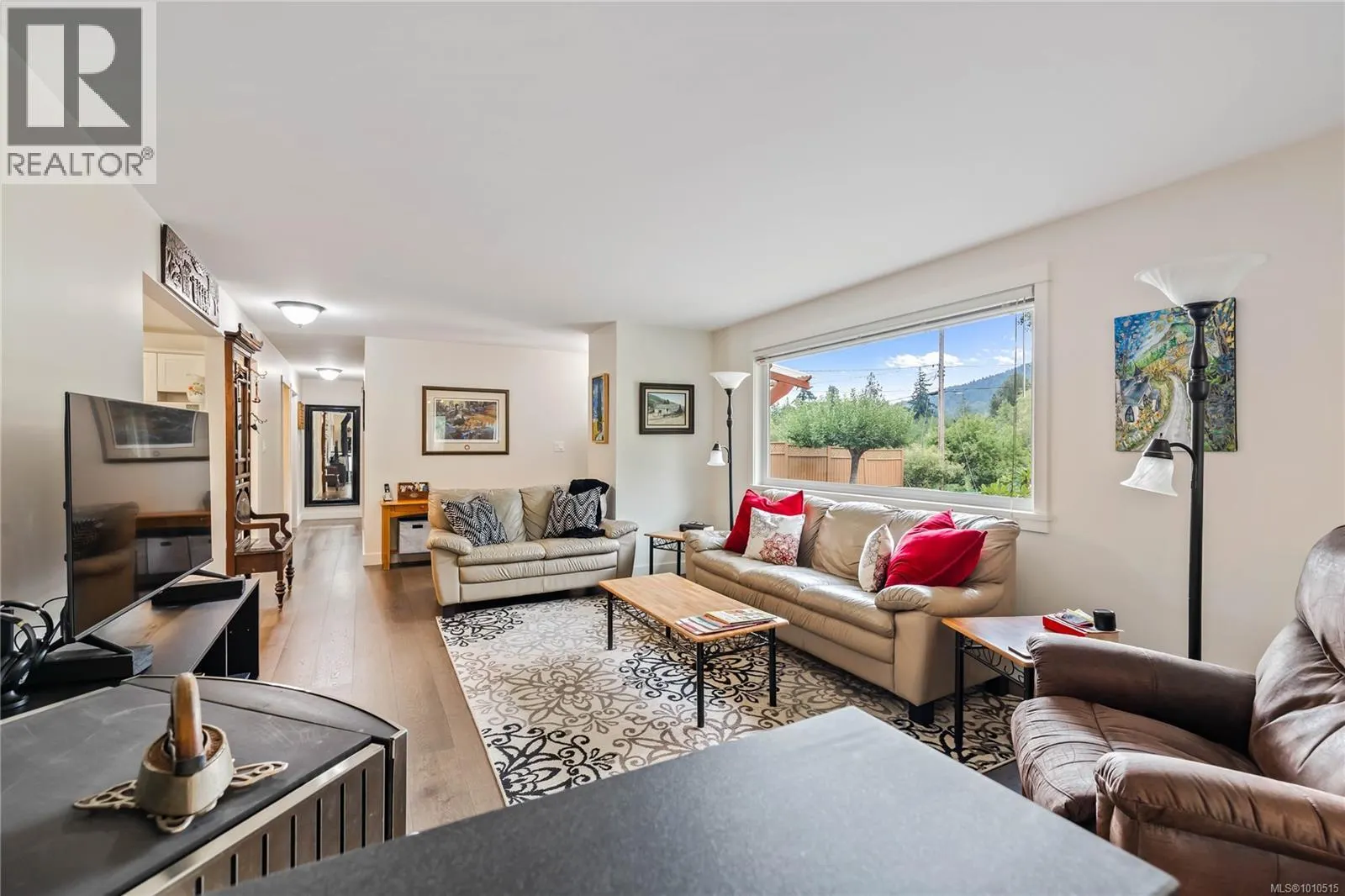 220 Park Dr