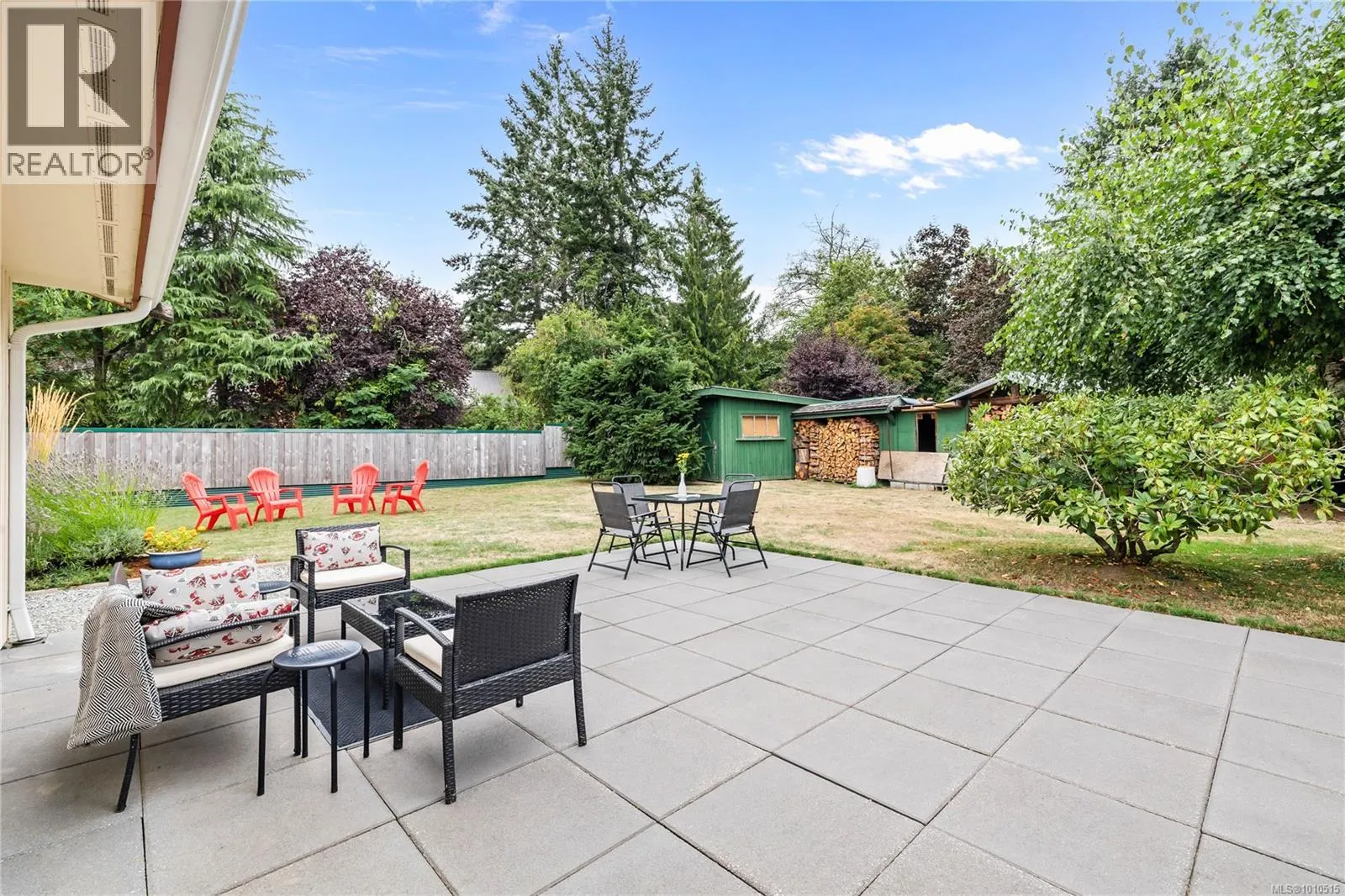 220 Park Dr