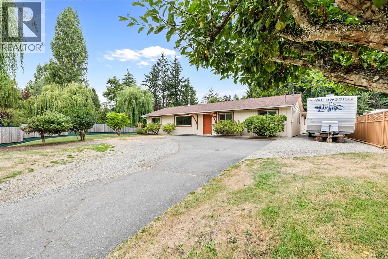 220 Park Dr