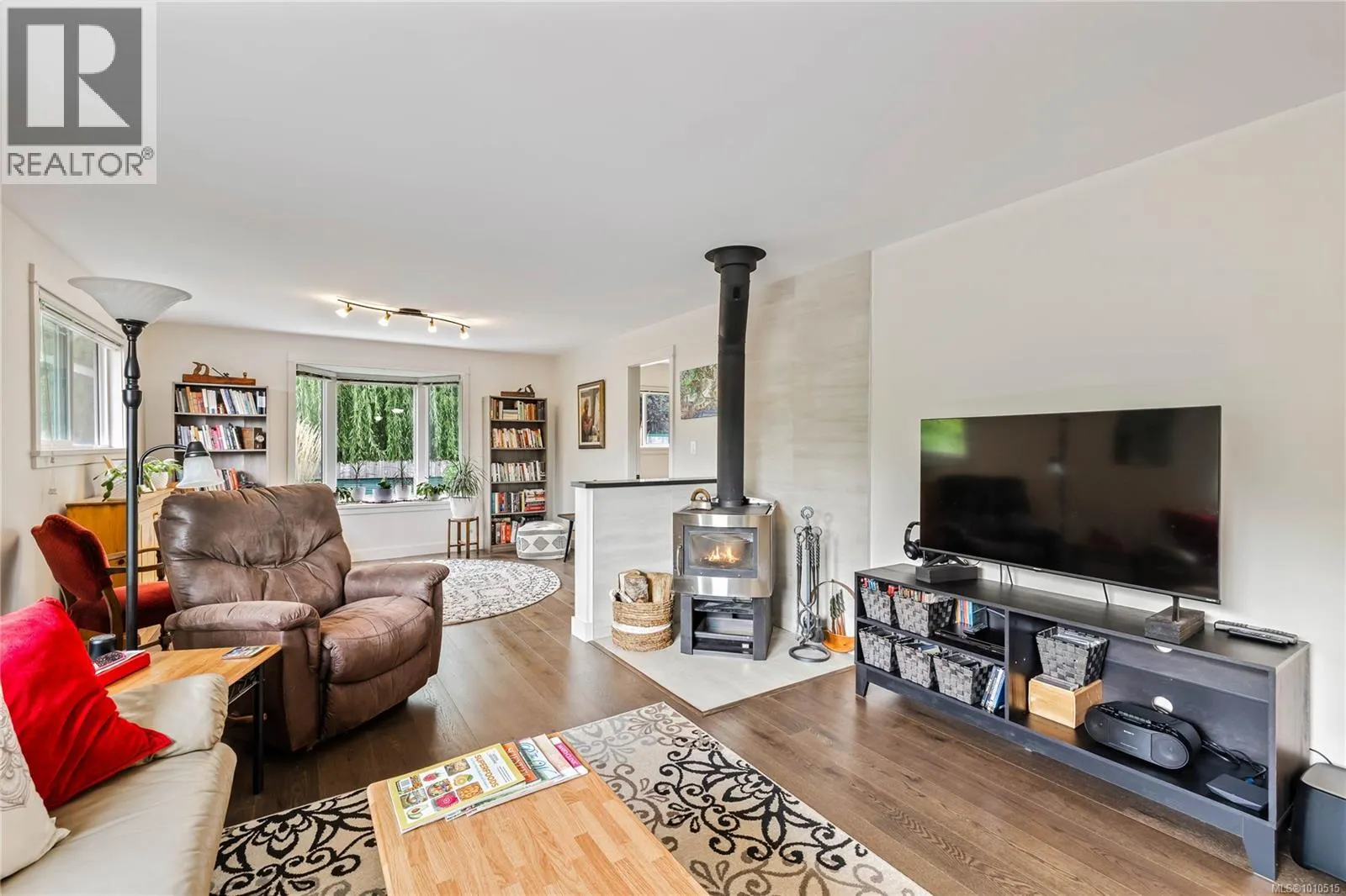 220 Park Dr