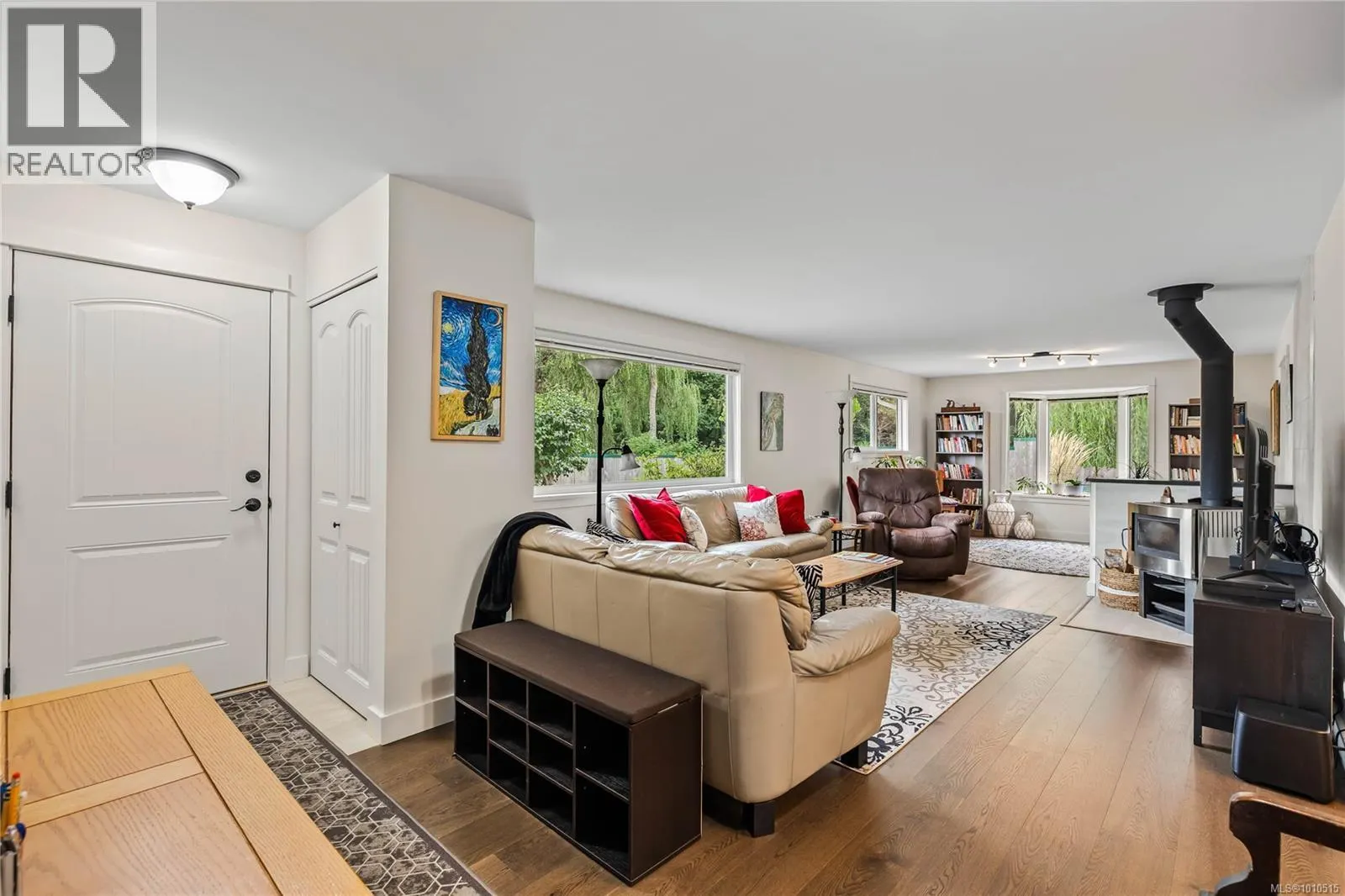220 Park Dr