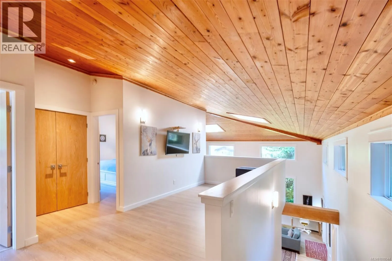 1316 Lynn Rd