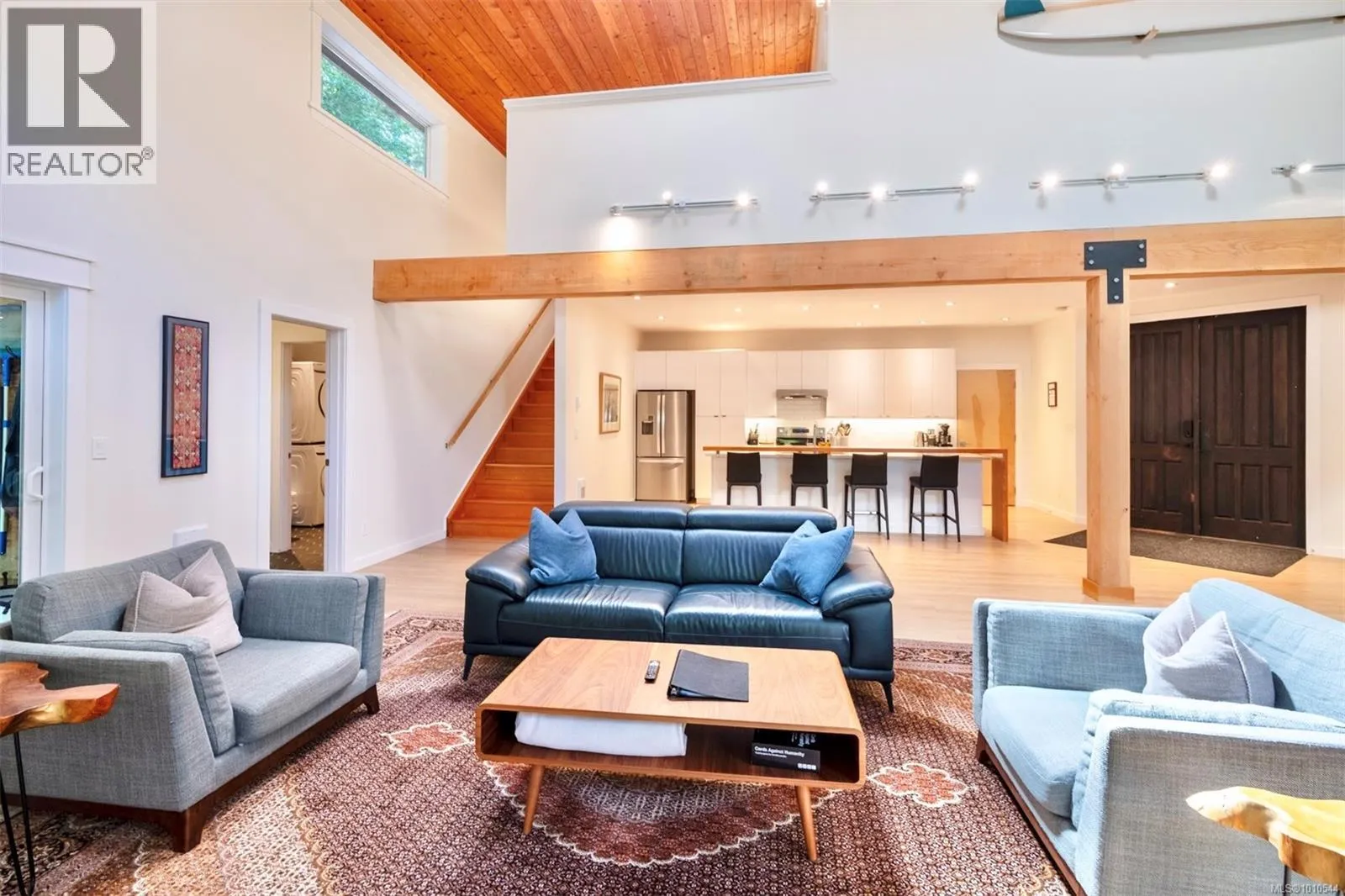 1316 Lynn Rd