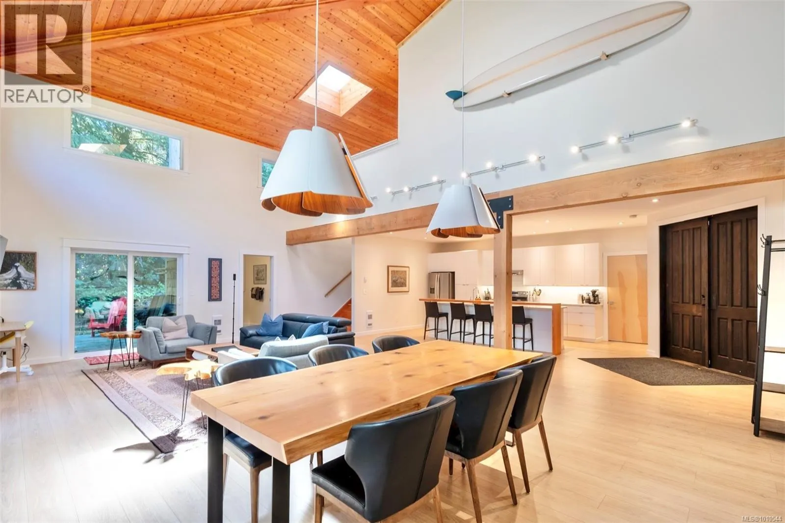 1316 Lynn Rd