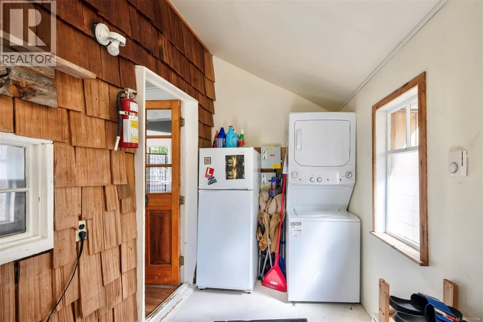 1316 Lynn Rd