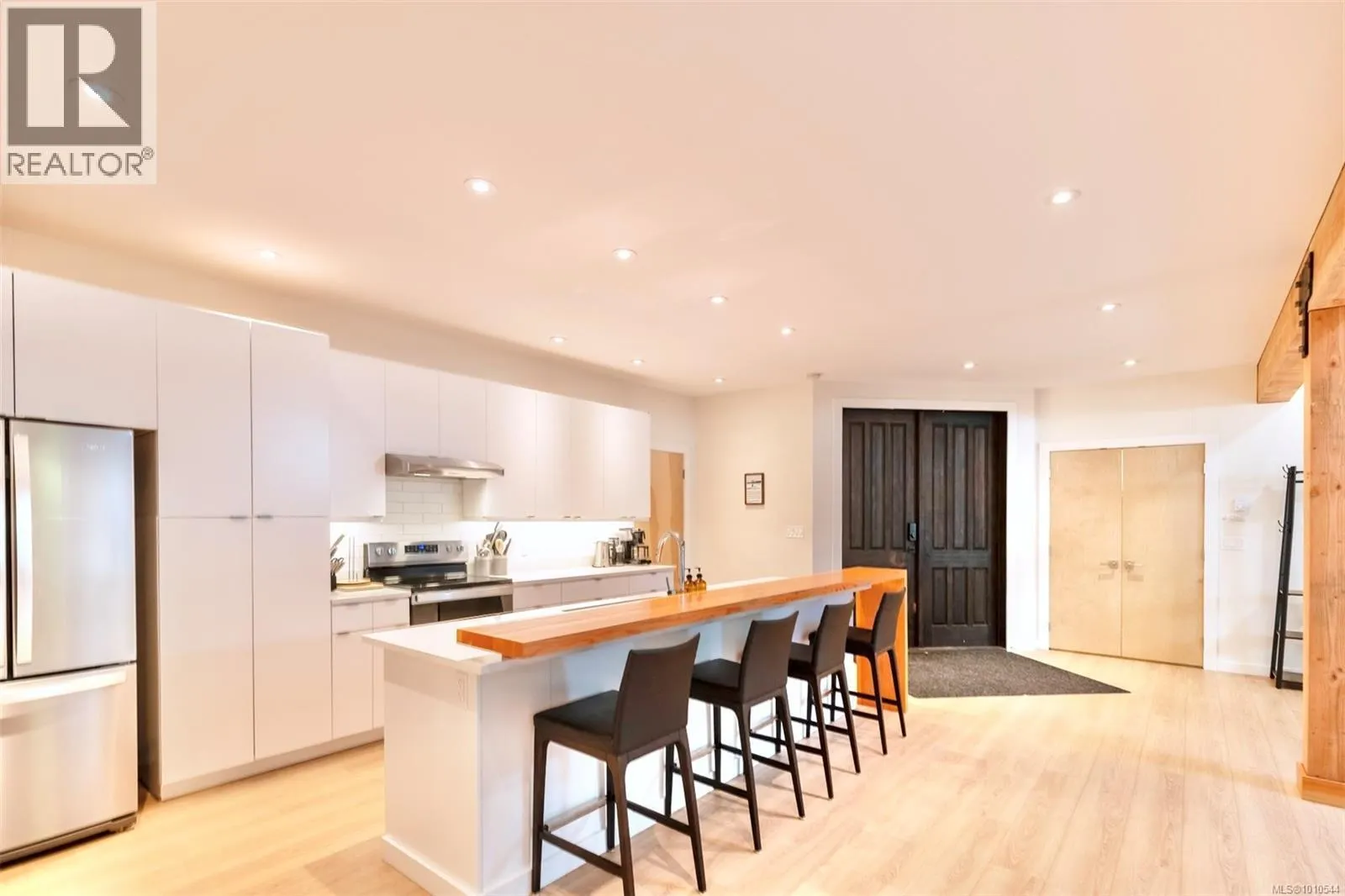 1316 Lynn Rd