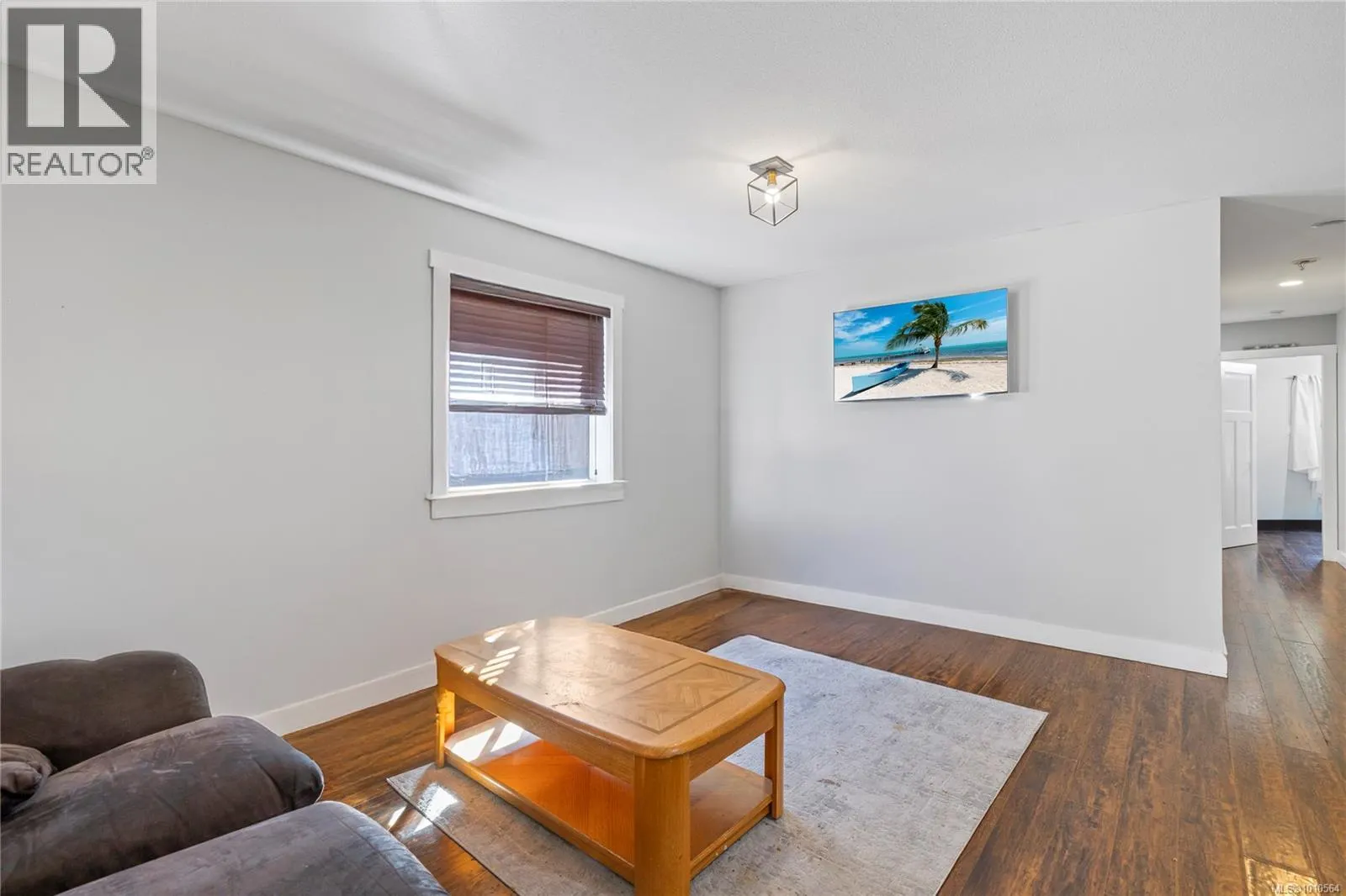B 4730 Arrowsmith Rd