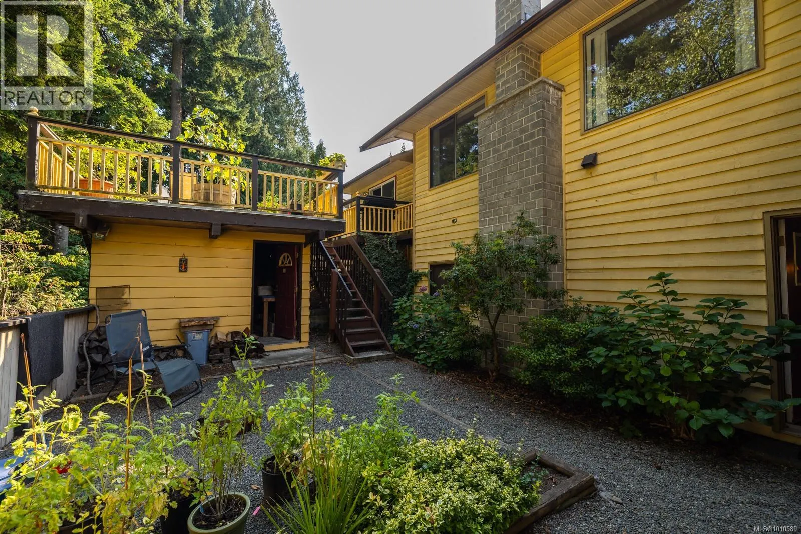 3361 St. Troy Pl