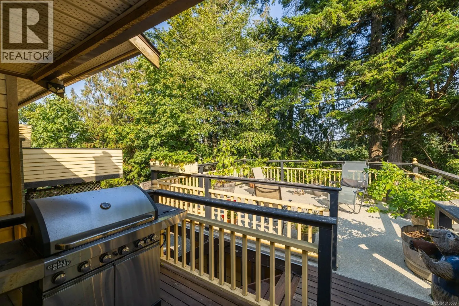 3361 St. Troy Pl