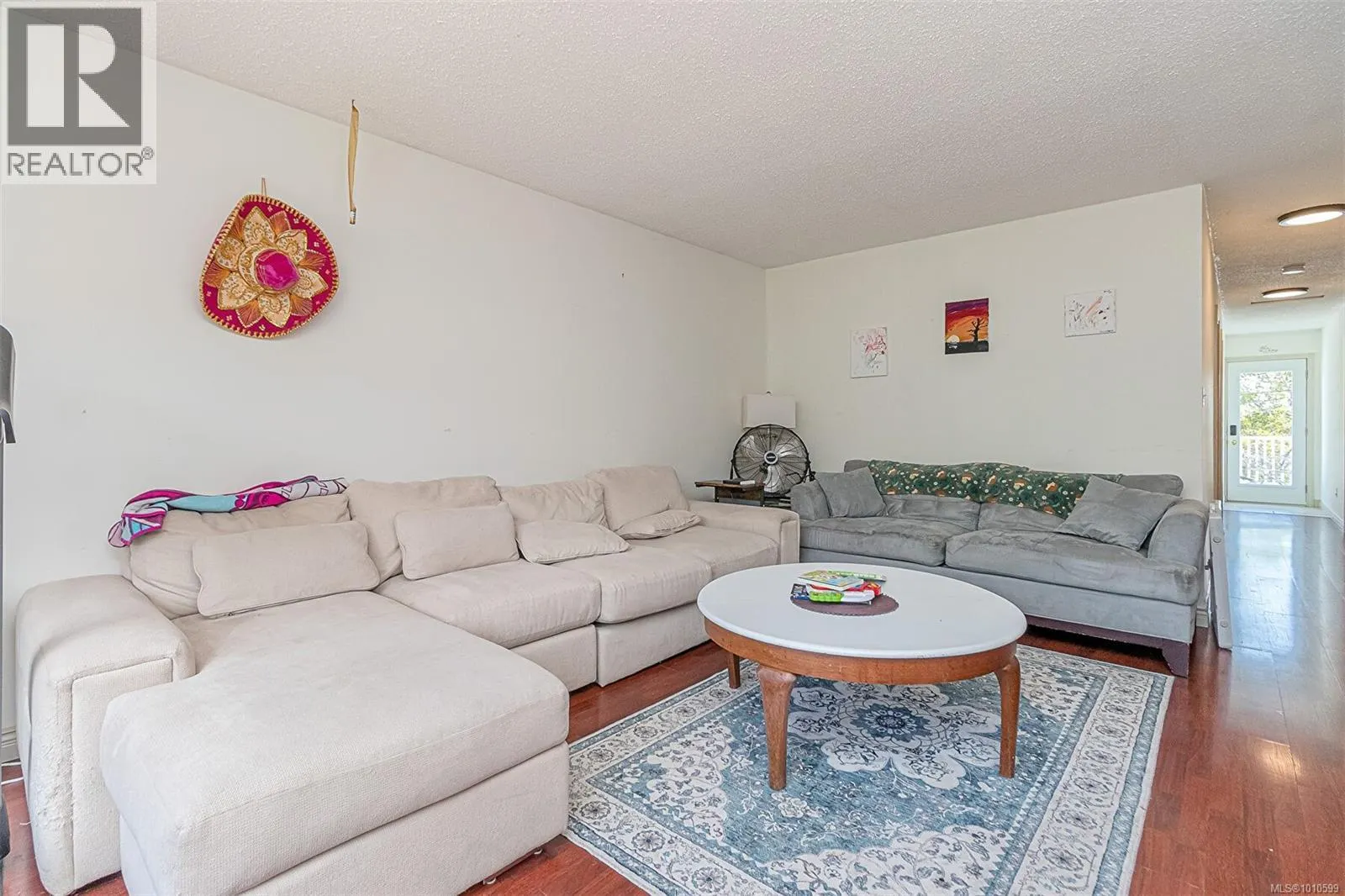 546 Wakesiah Ave