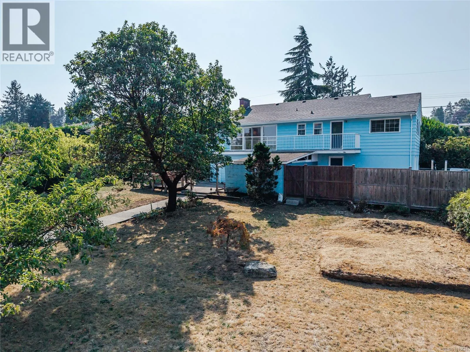 2540 Holyrood Dr