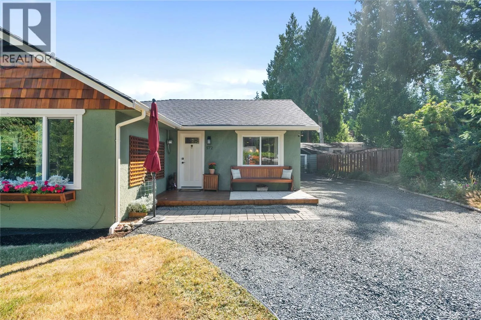 572 Berwick Rd