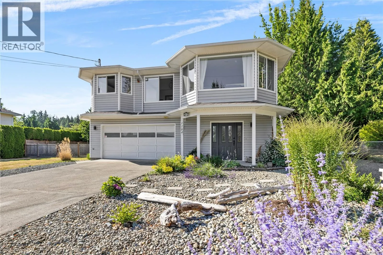 1184 Centre Rd