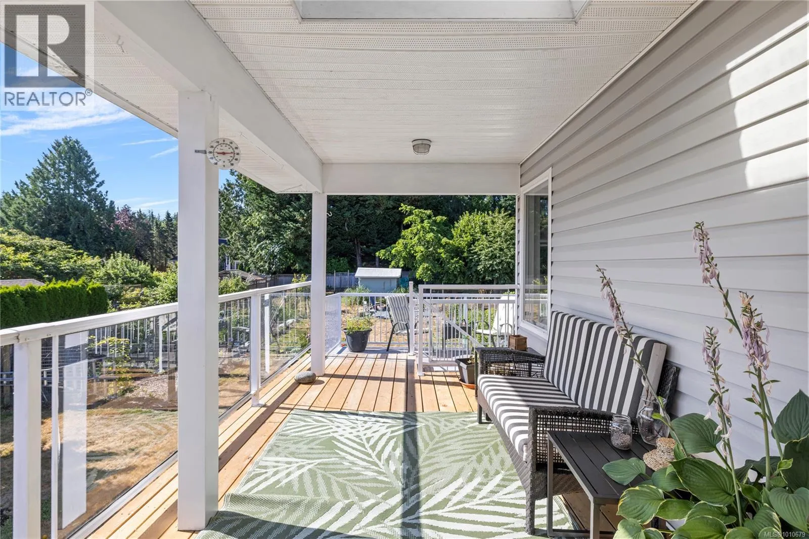 1184 Centre Rd
