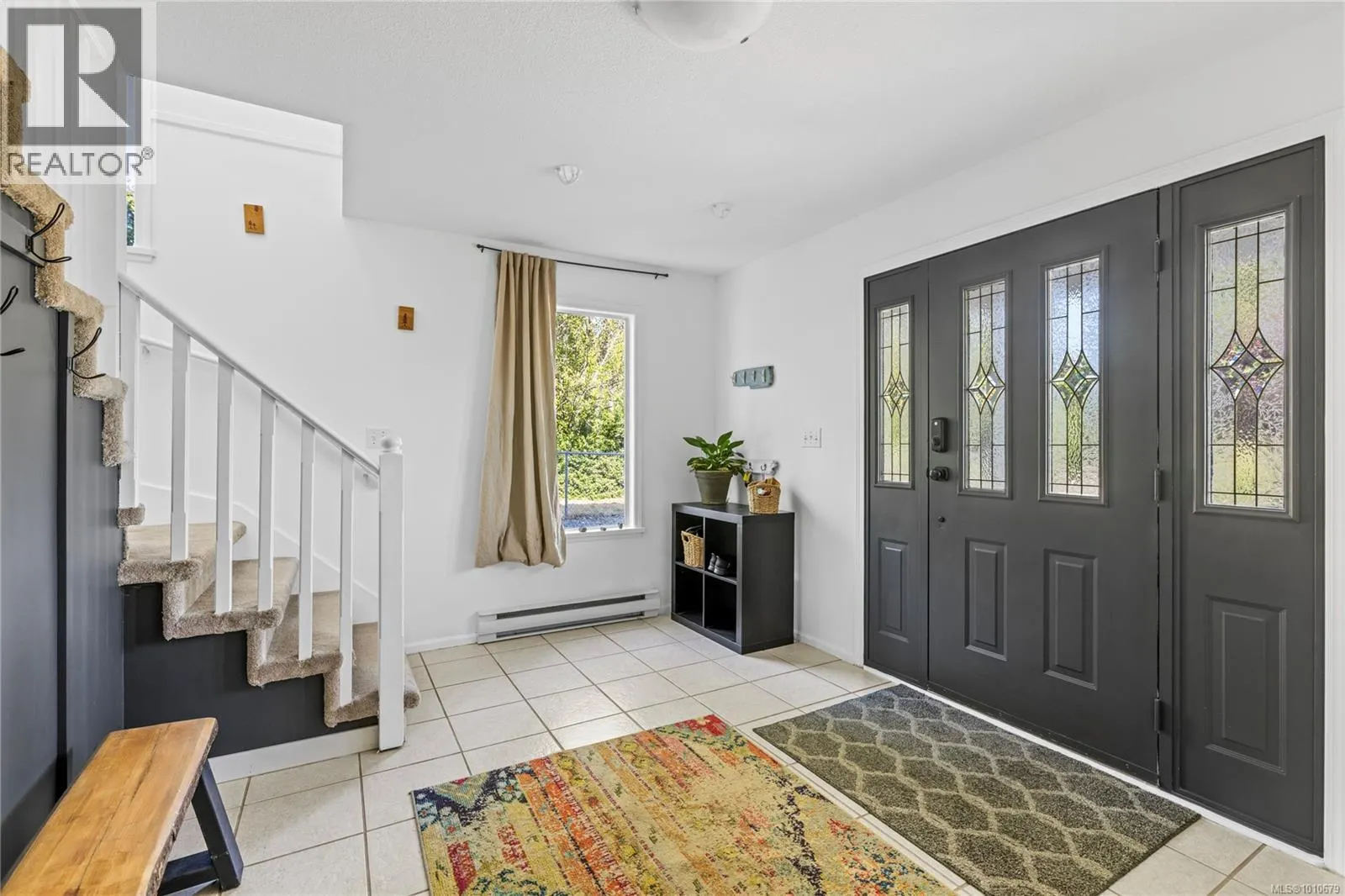 1184 Centre Rd