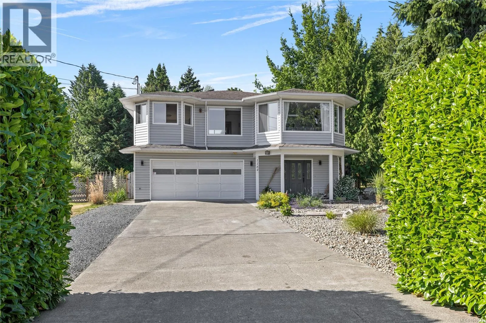 1184 Centre Rd