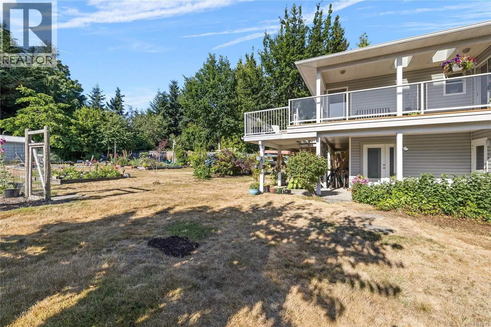 1184 Centre Rd