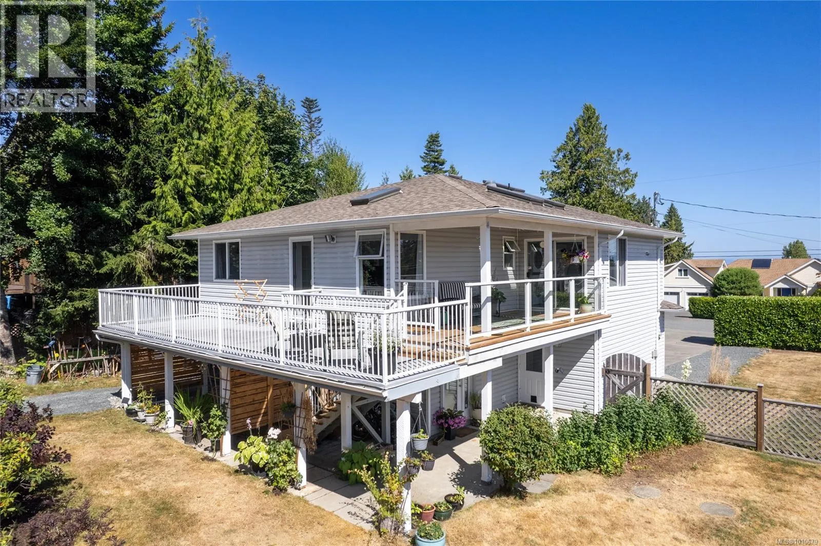 1184 Centre Rd