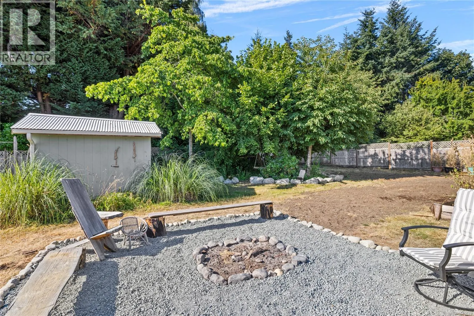 1184 Centre Rd