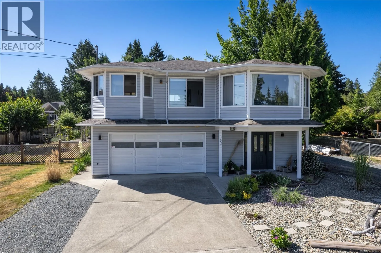 1184 Centre Rd
