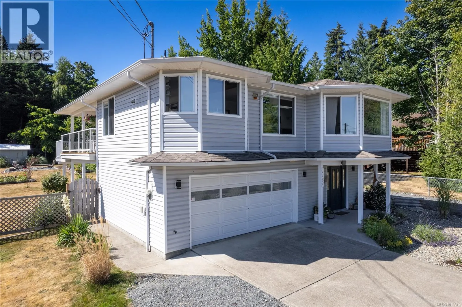 1184 Centre Rd