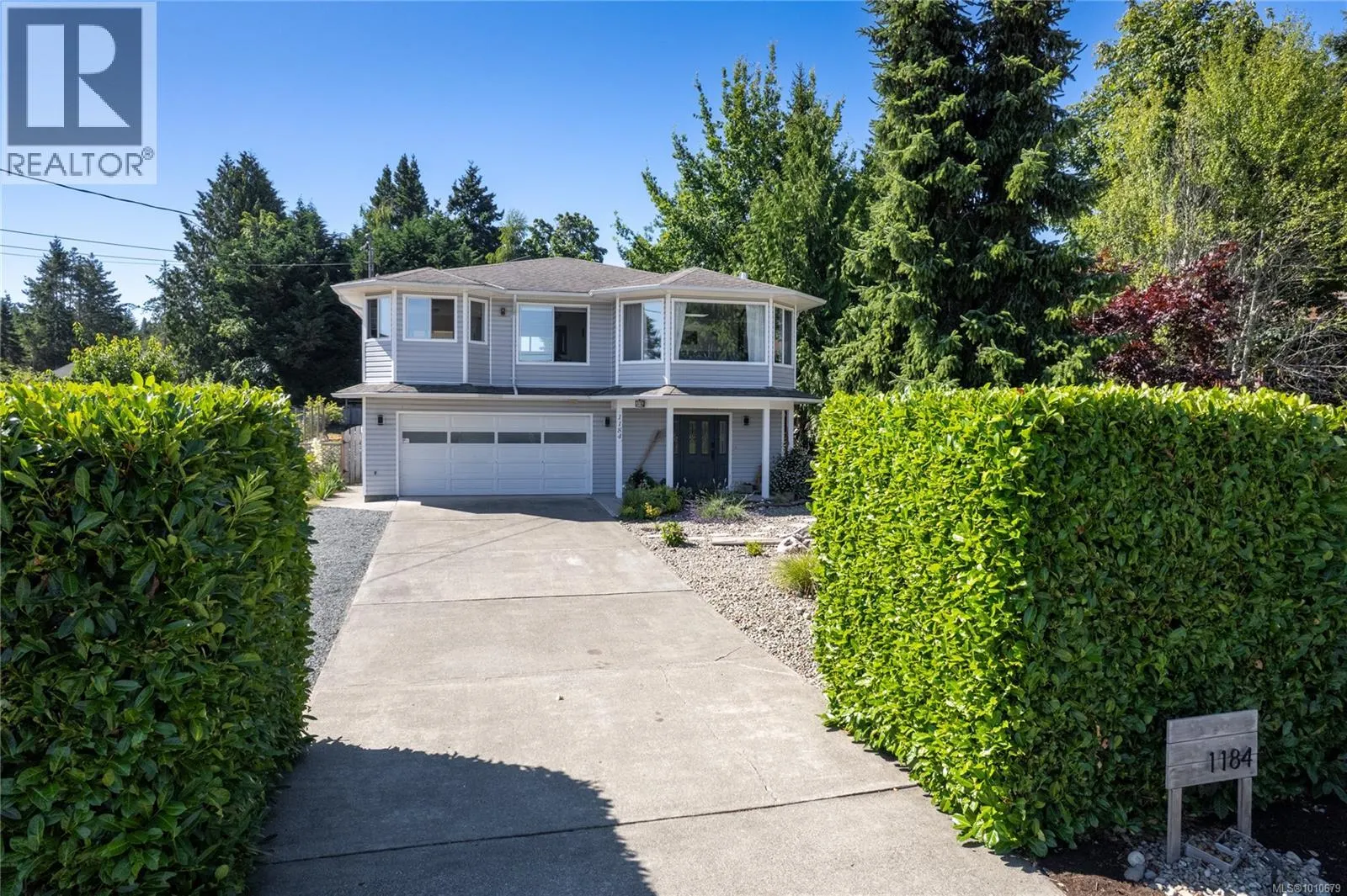 1184 Centre Rd