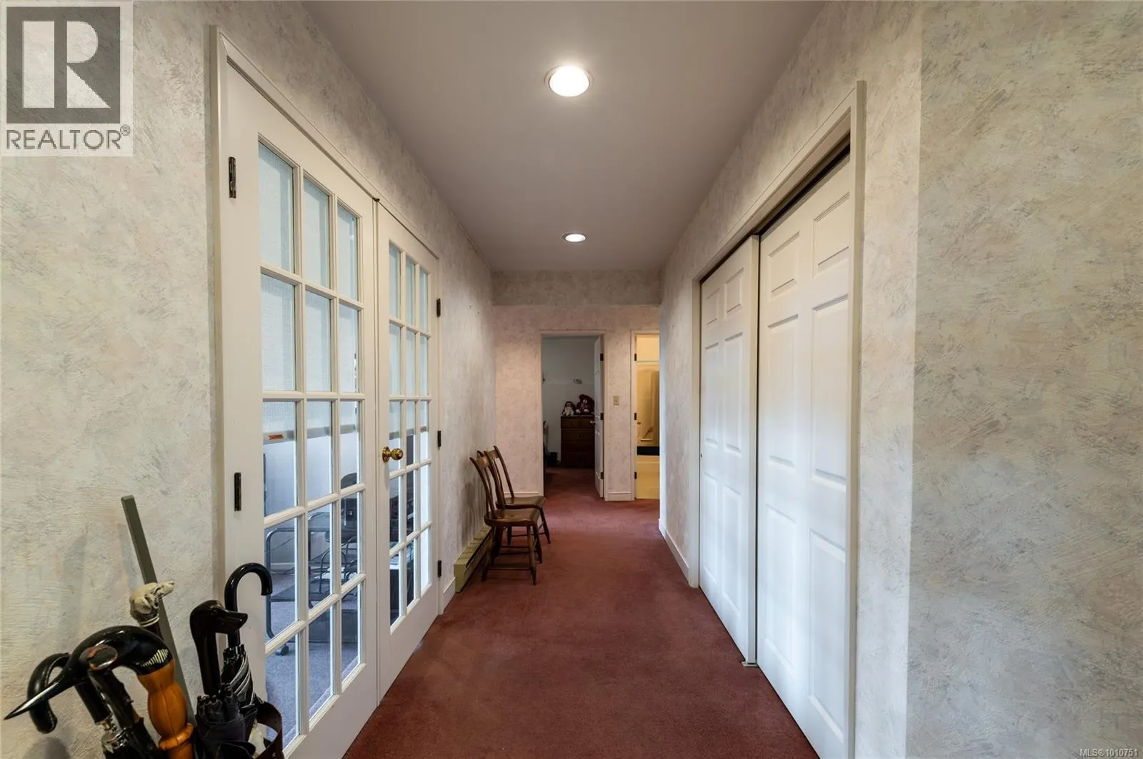 8742 Pender Park Dr
