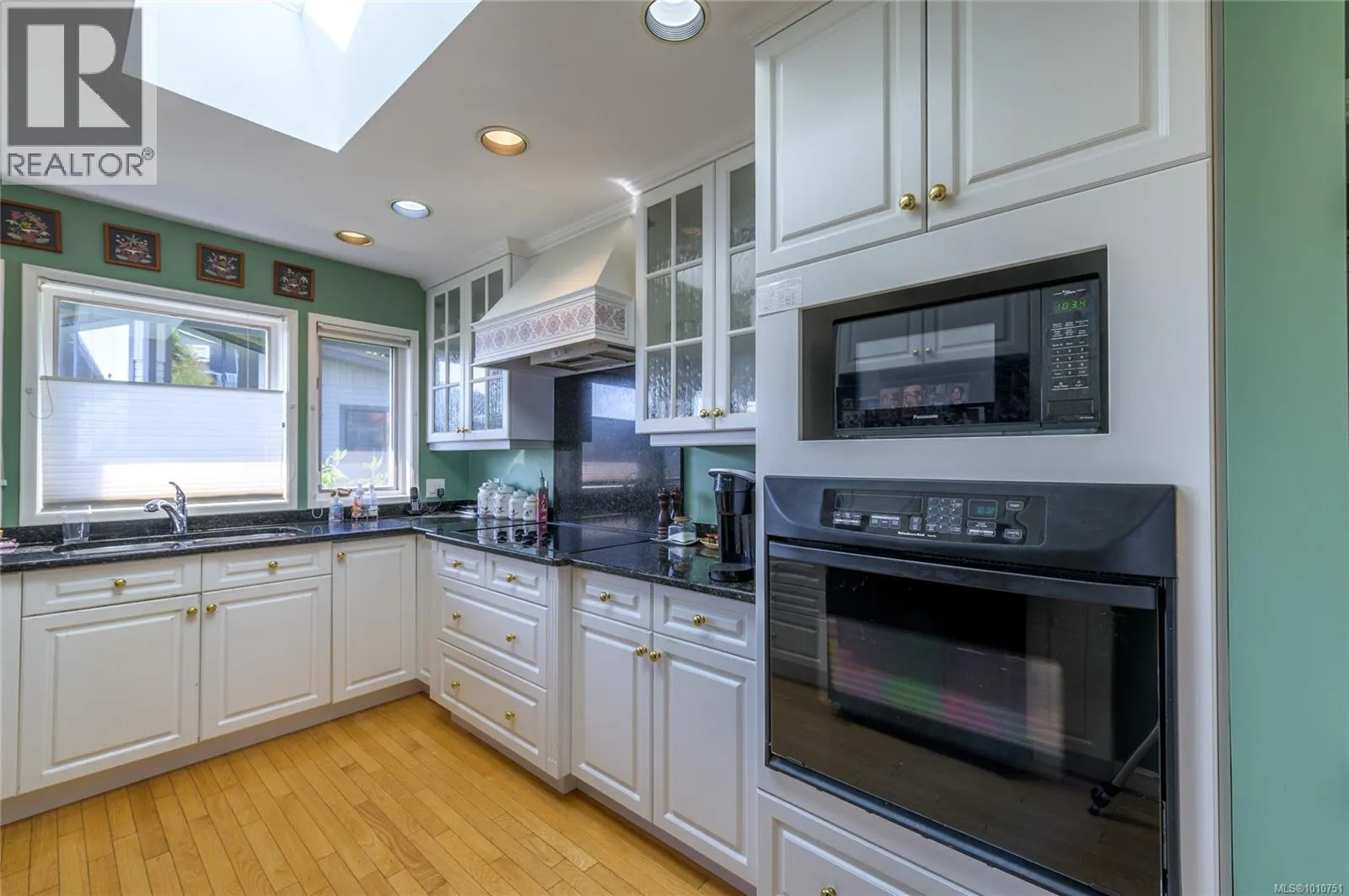 8742 Pender Park Dr