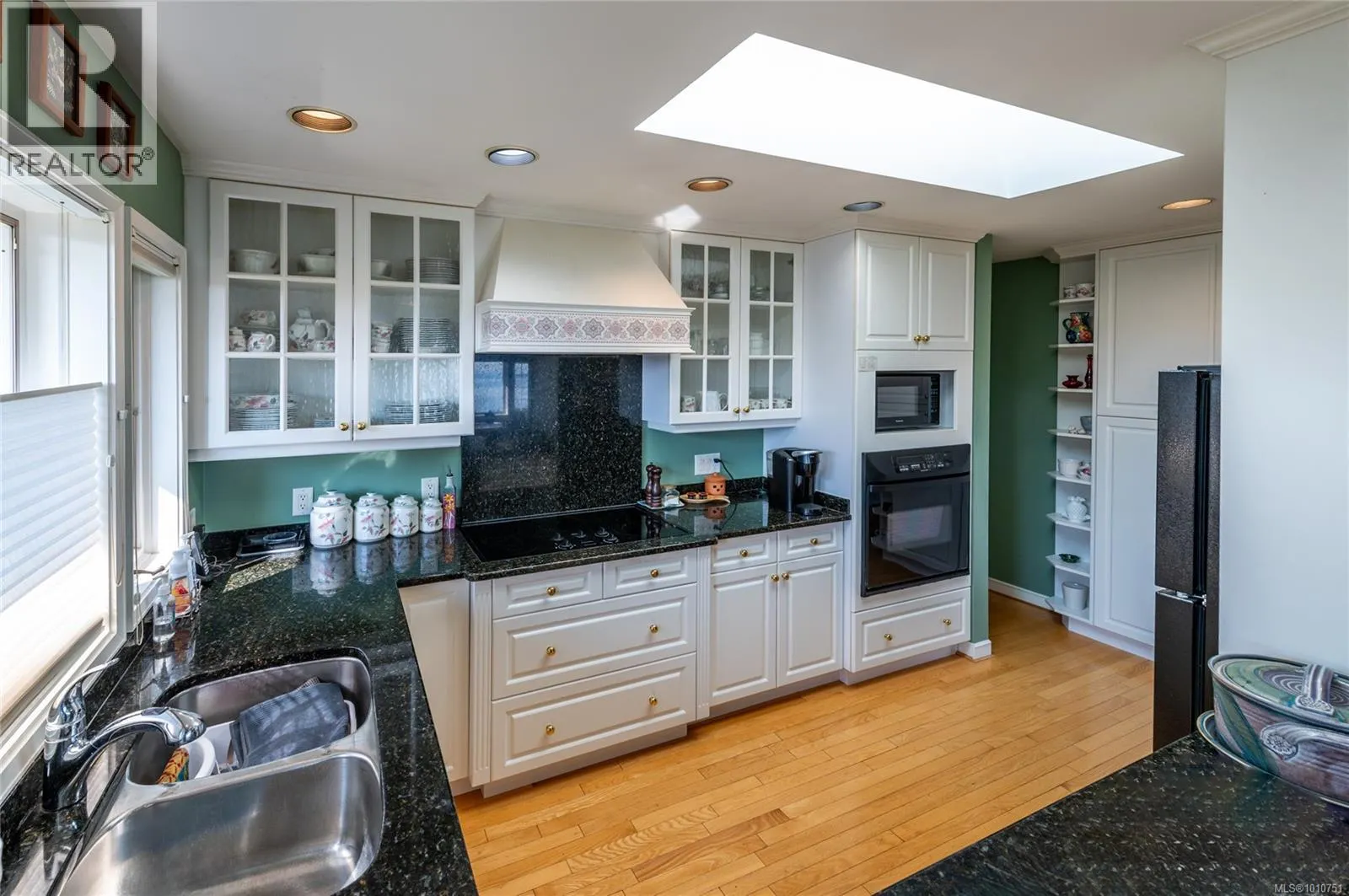 8742 Pender Park Dr