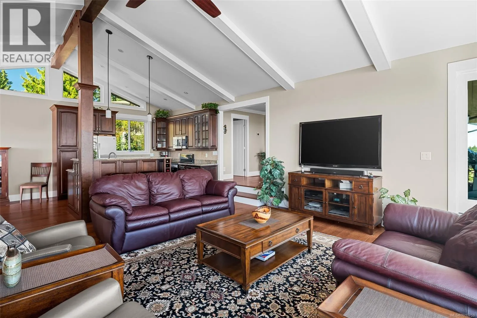 8874 Park Pacific Terr