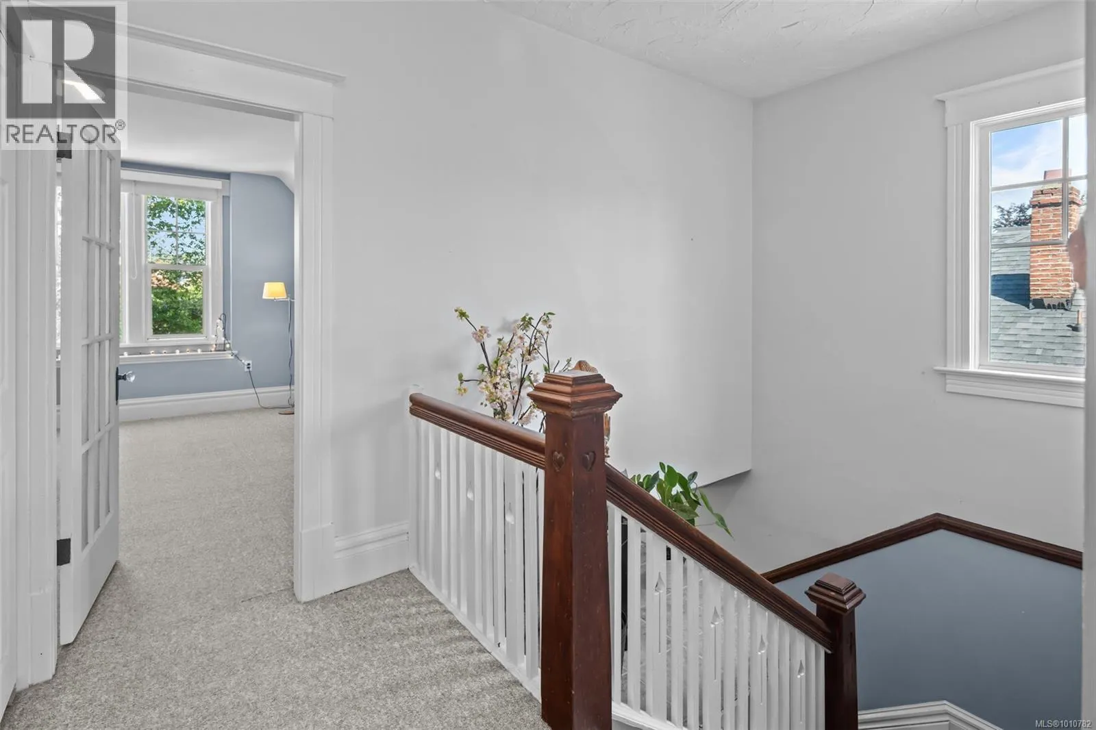 615 Harbinger Ave