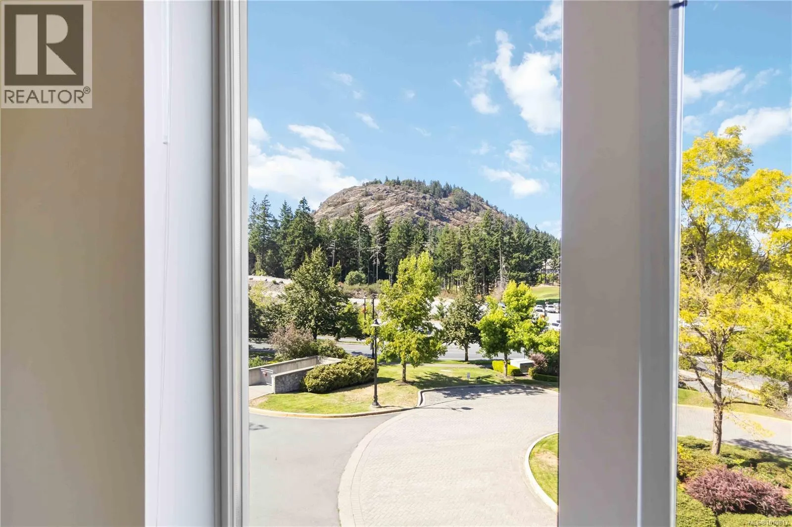 319 1375 Bear Mountain Pkwy