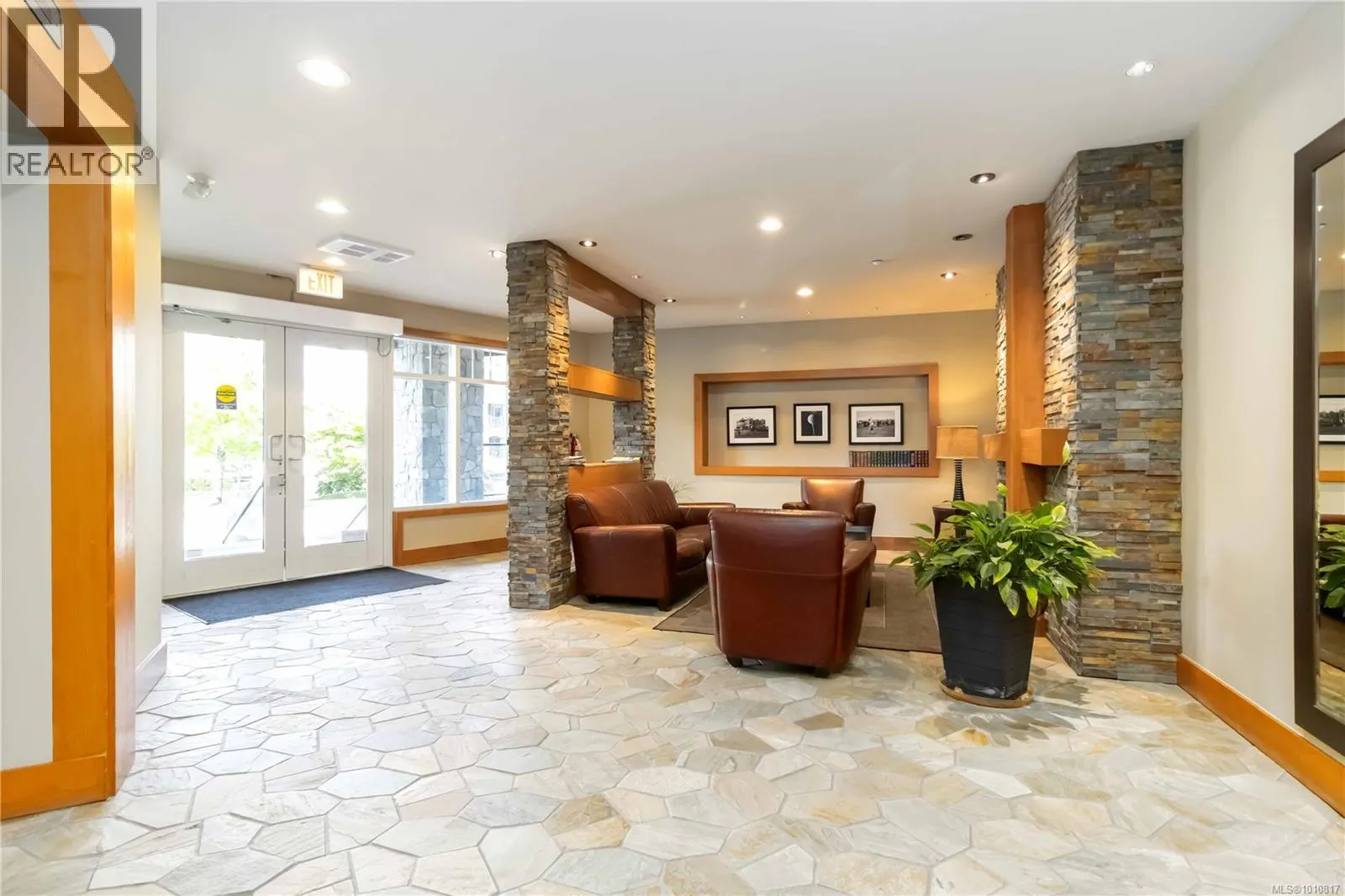 319 1375 Bear Mountain Pkwy