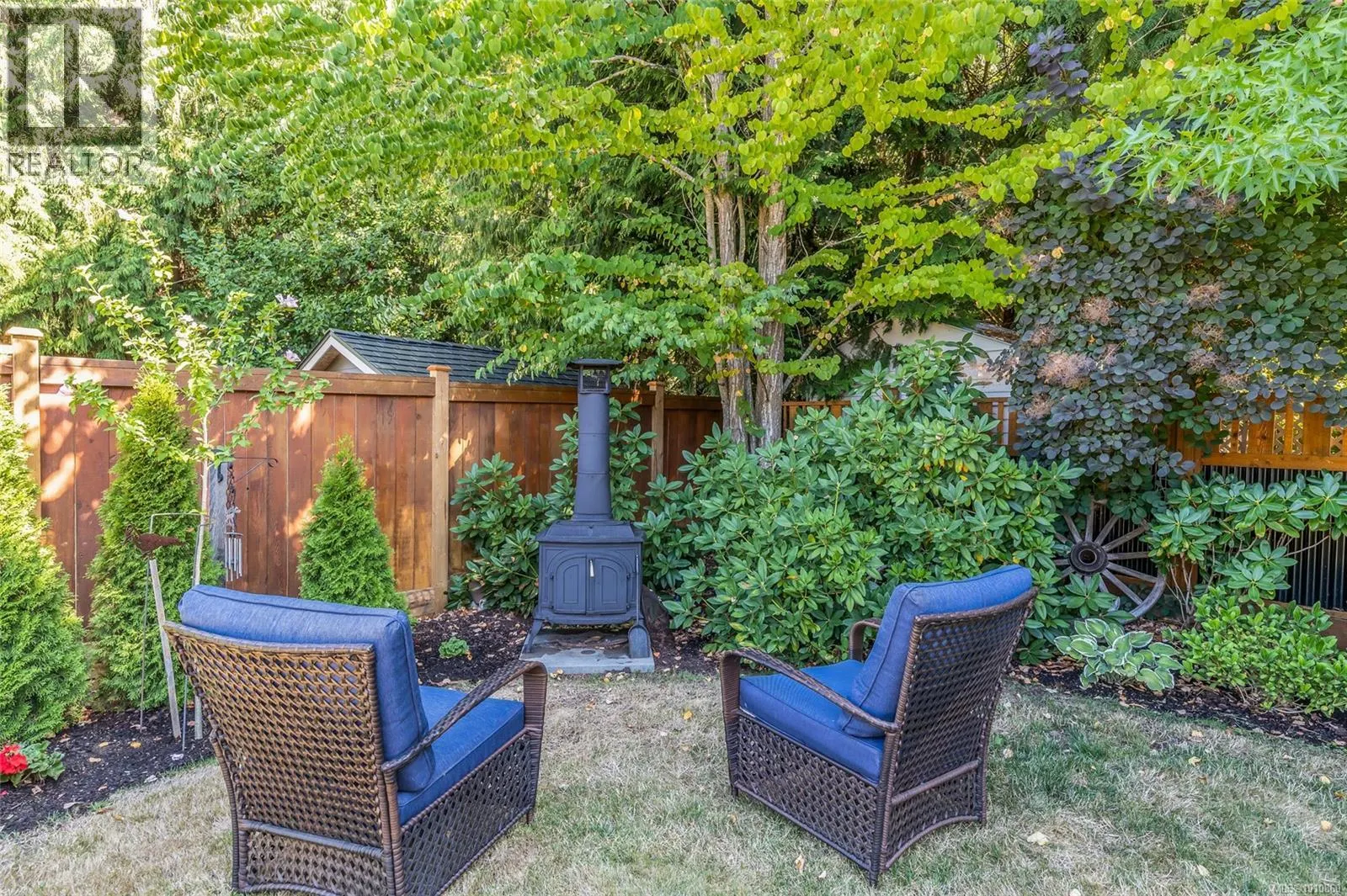 1195 Roberton Blvd