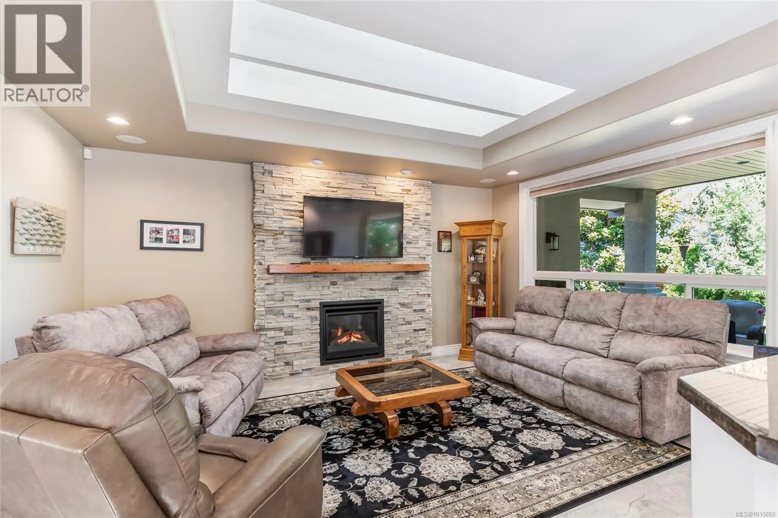 1195 Roberton Blvd