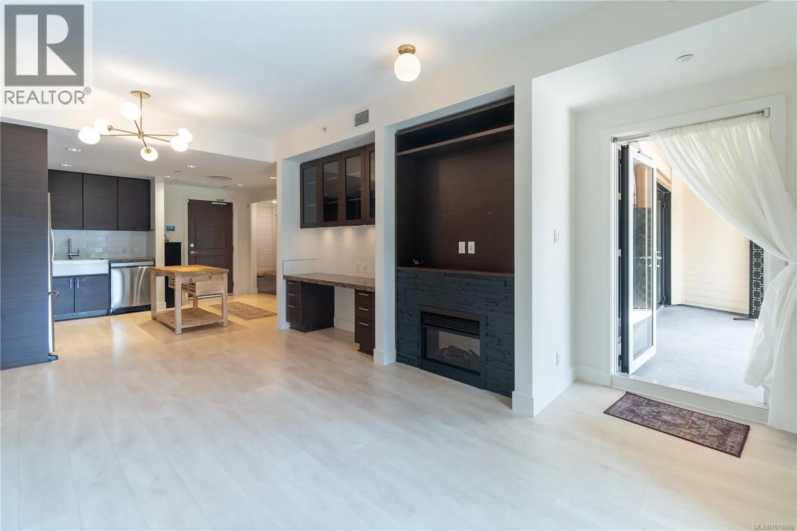 210 1400 Lynburne Pl