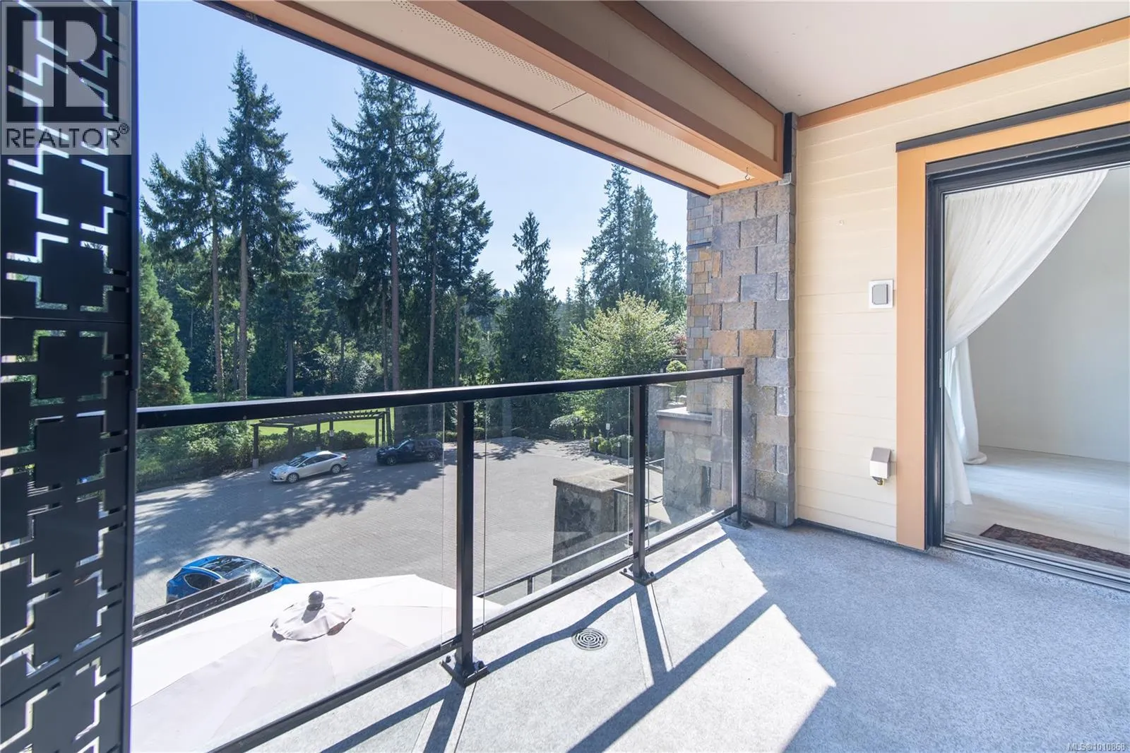210 1400 Lynburne Pl