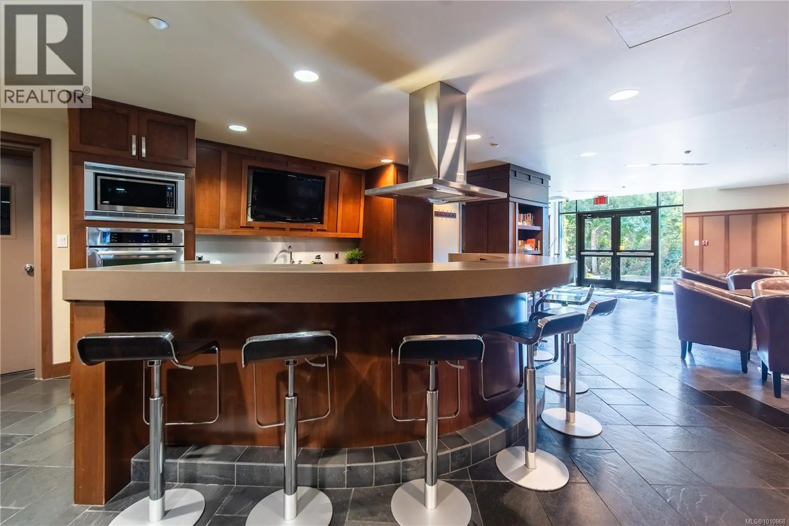 210 1400 Lynburne Pl