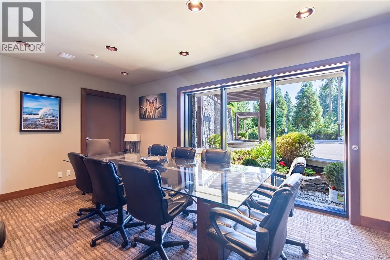 210 1400 Lynburne Pl