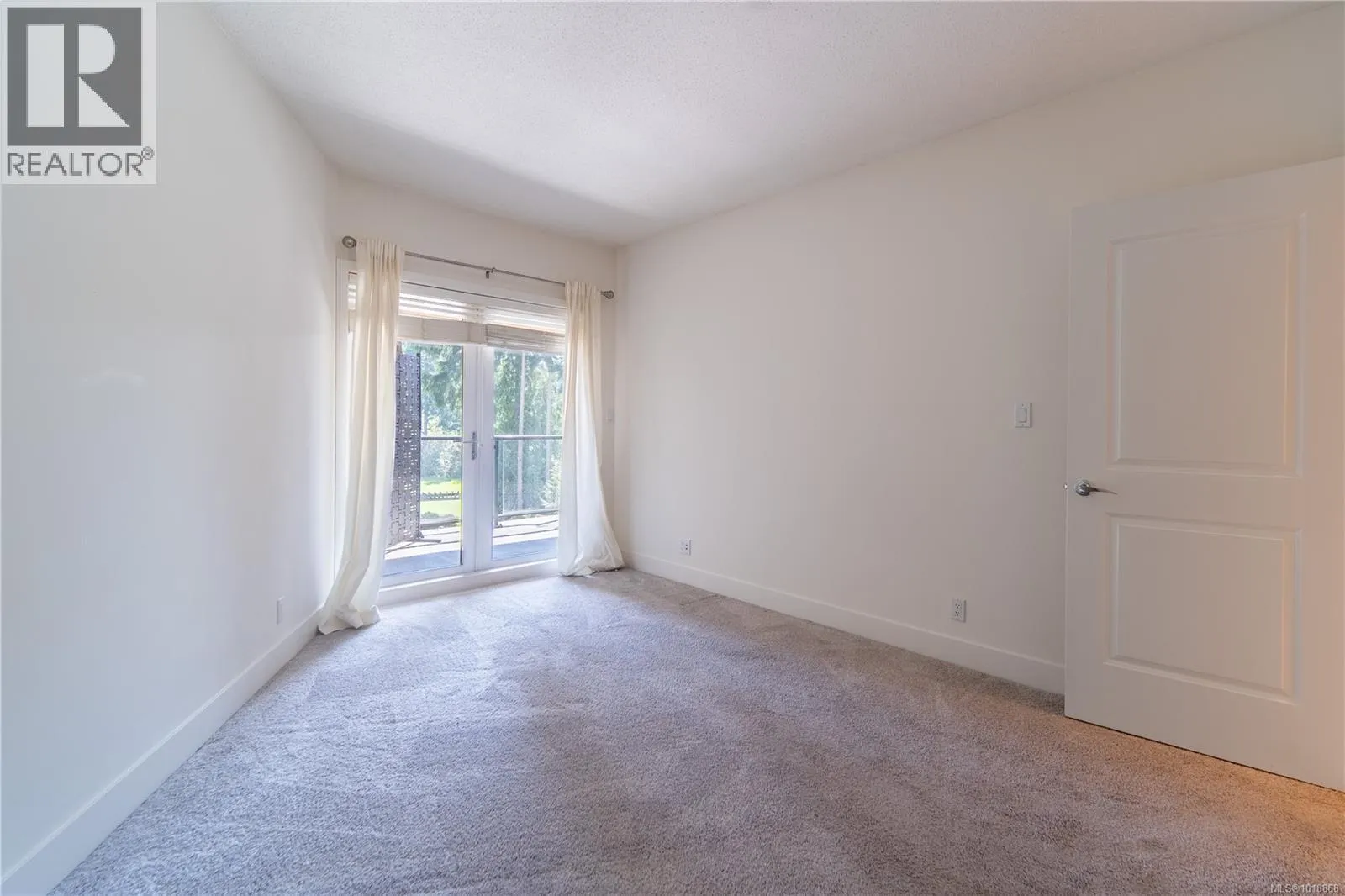 210 1400 Lynburne Pl
