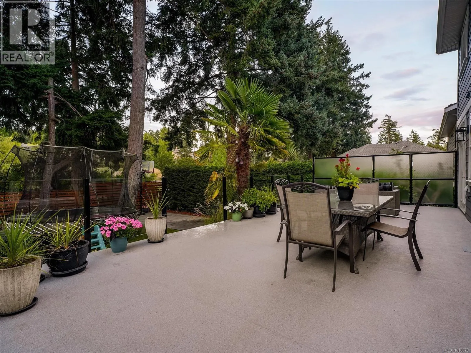 559 Caselton Pl