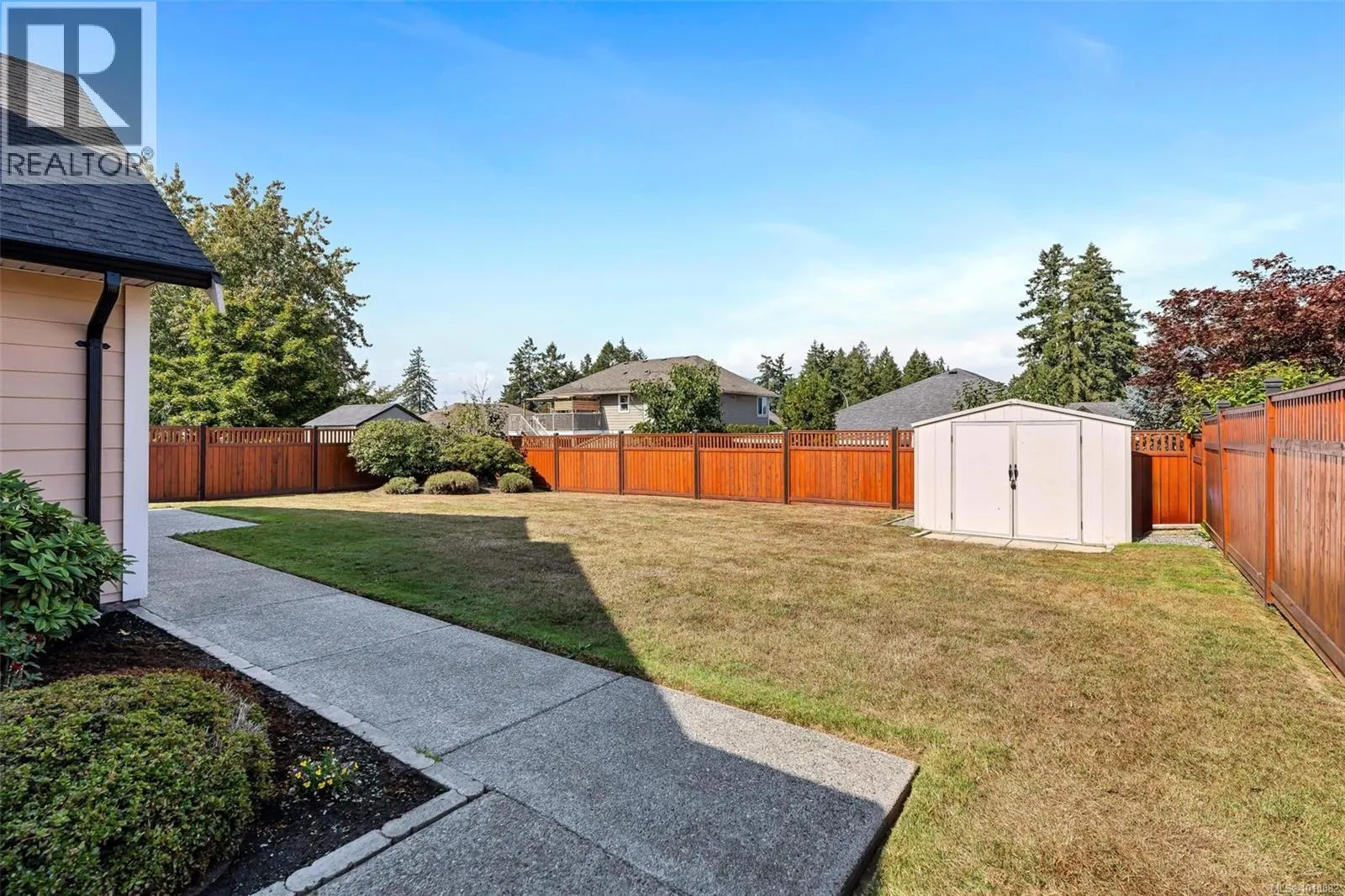1901 Falcon Cres