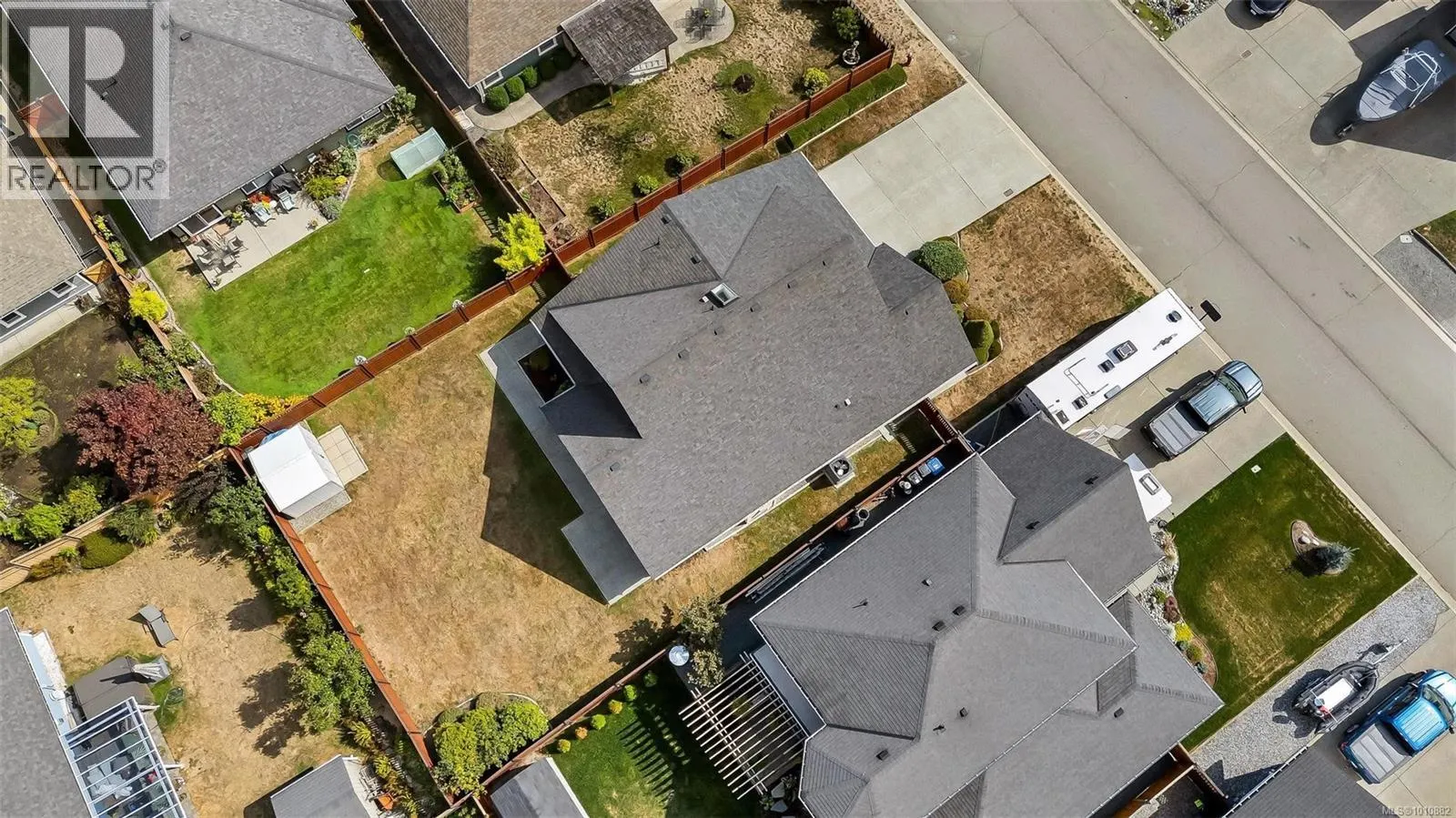 1901 Falcon Cres
