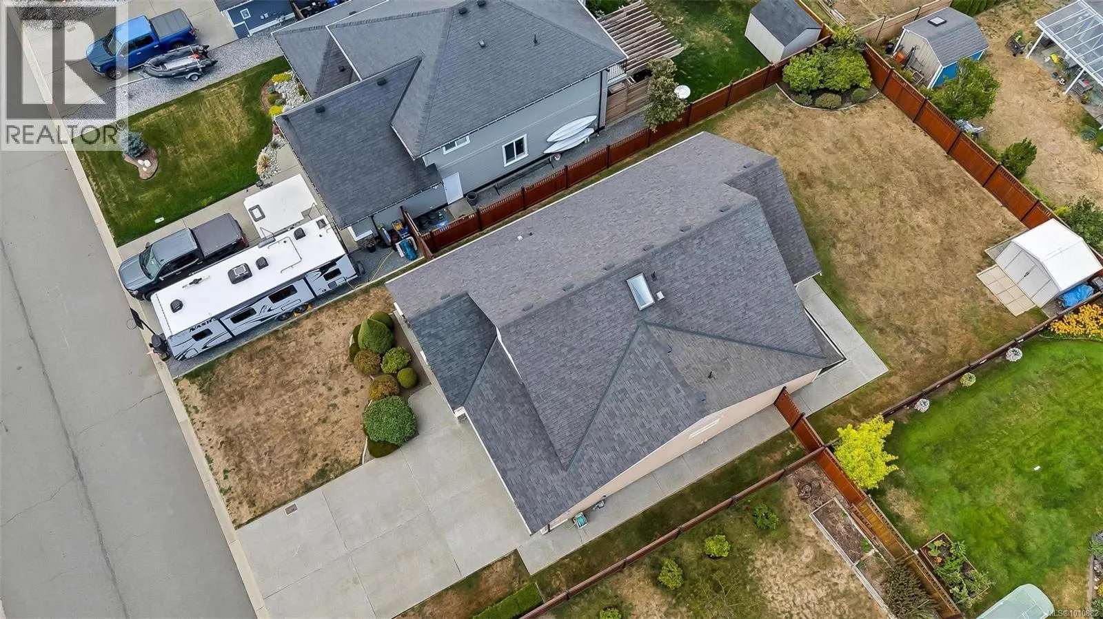 1901 Falcon Cres