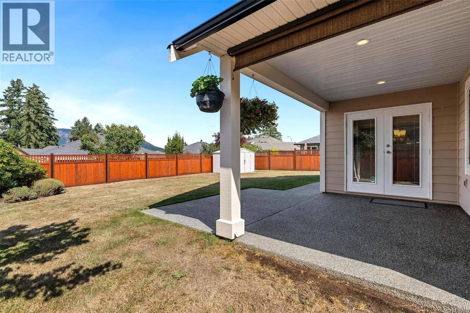 1901 Falcon Cres