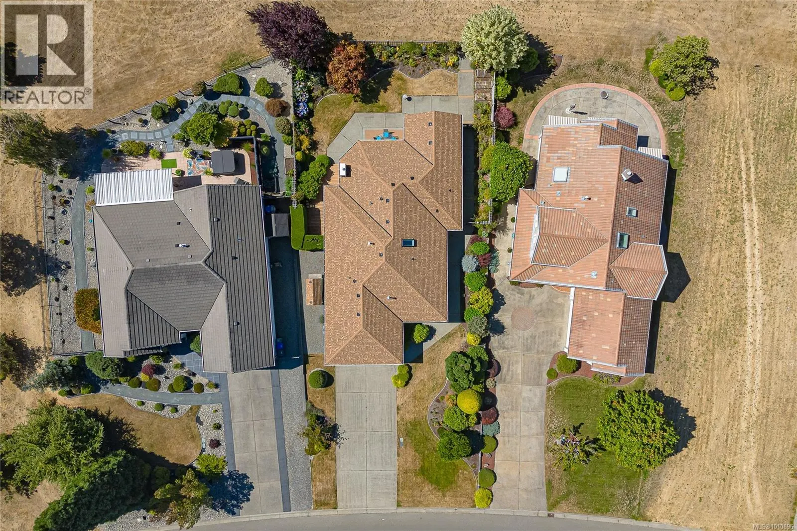 1118 Roberton Blvd
