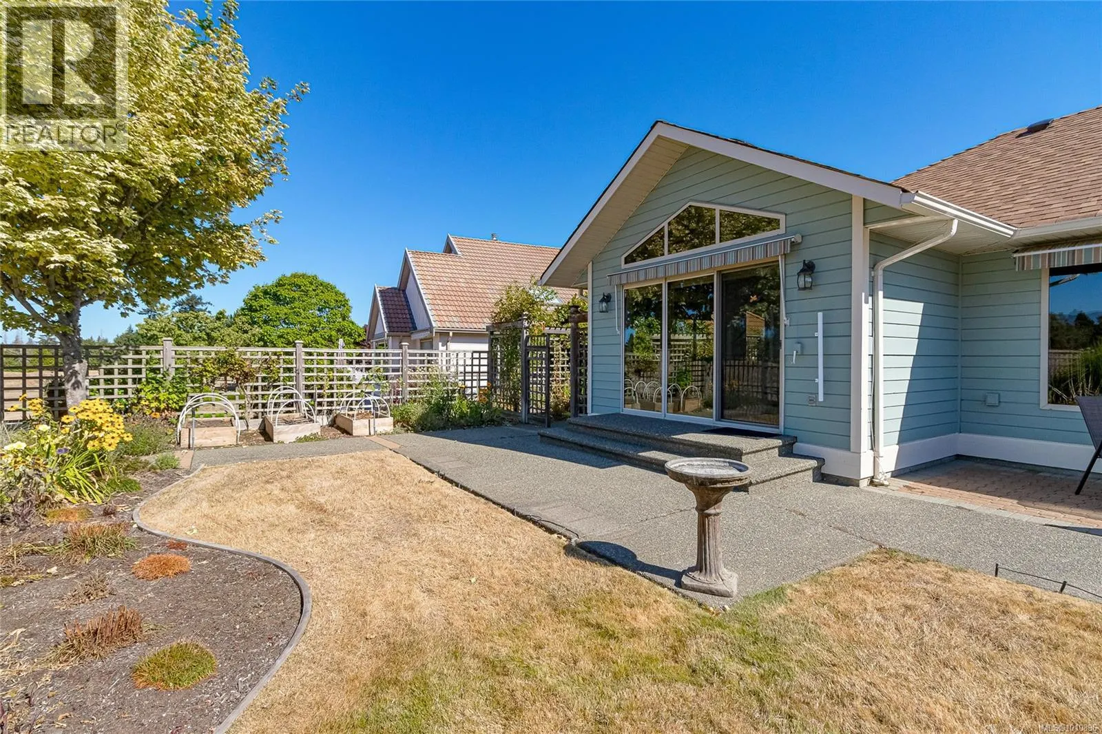 1118 Roberton Blvd