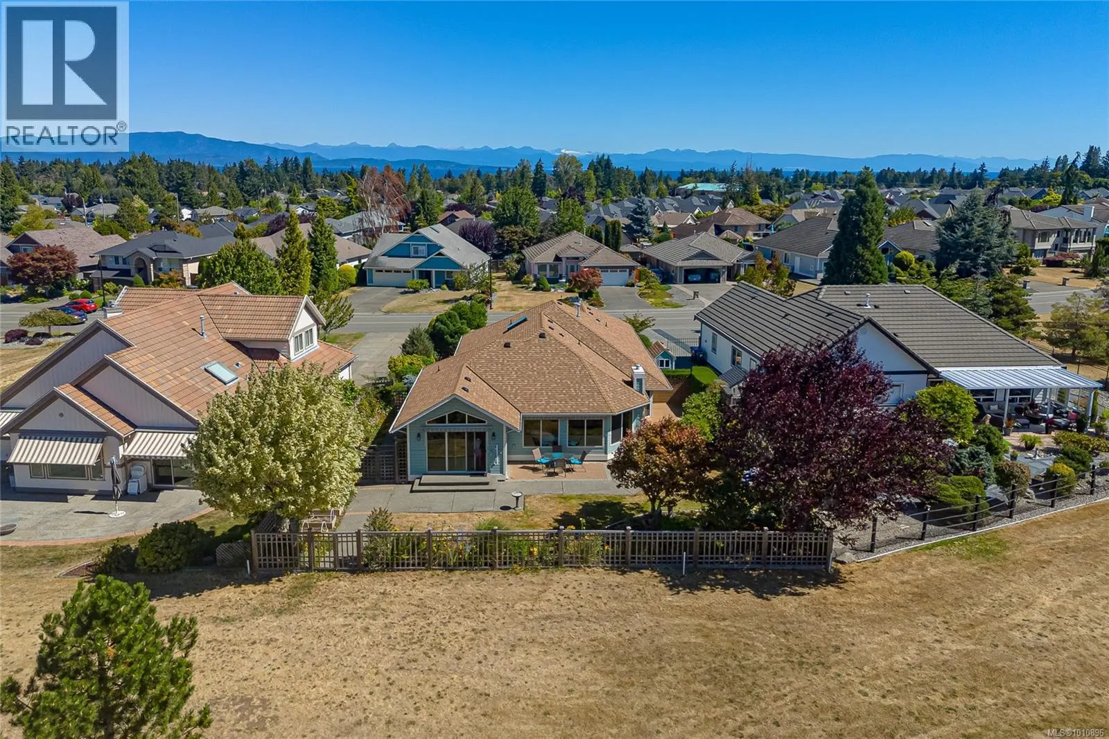 1118 Roberton Blvd
