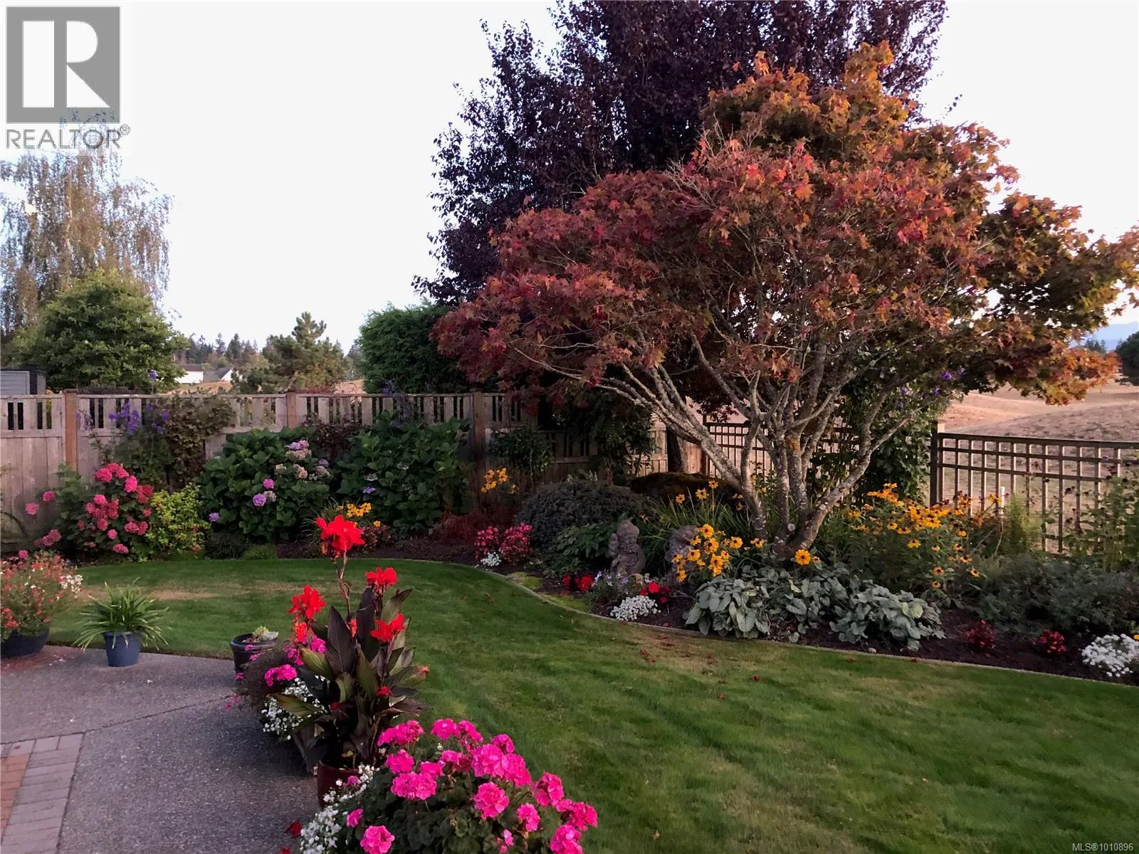 1118 Roberton Blvd