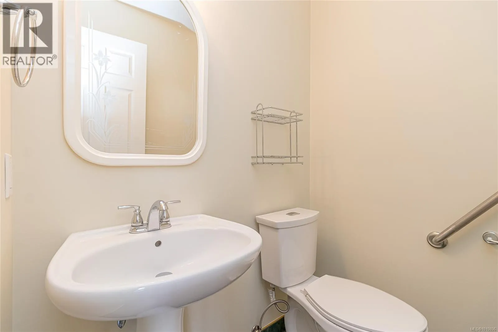 1118 Roberton Blvd